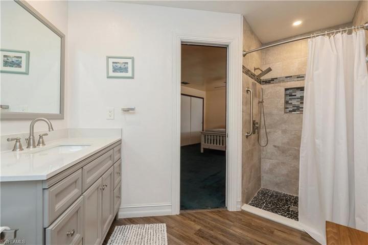715 SW 36th ST, CAPE CORAL FL 33914