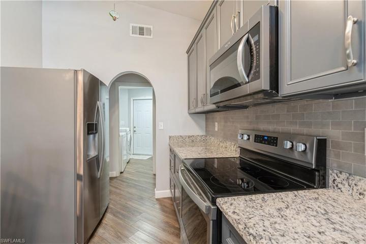 715 SW 36th ST, CAPE CORAL FL 33914