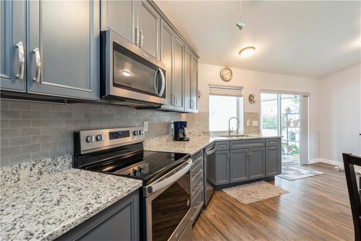715 SW 36th ST, CAPE CORAL FL 33914