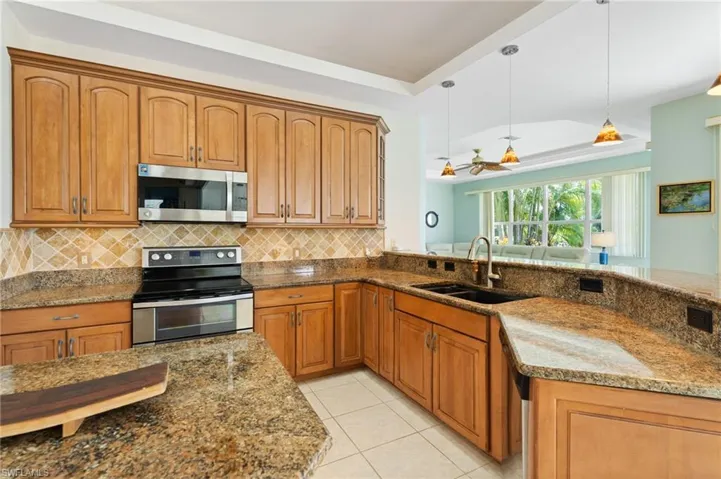 2506 Retunda Pkwy W, Cape Coral, Florida 33904