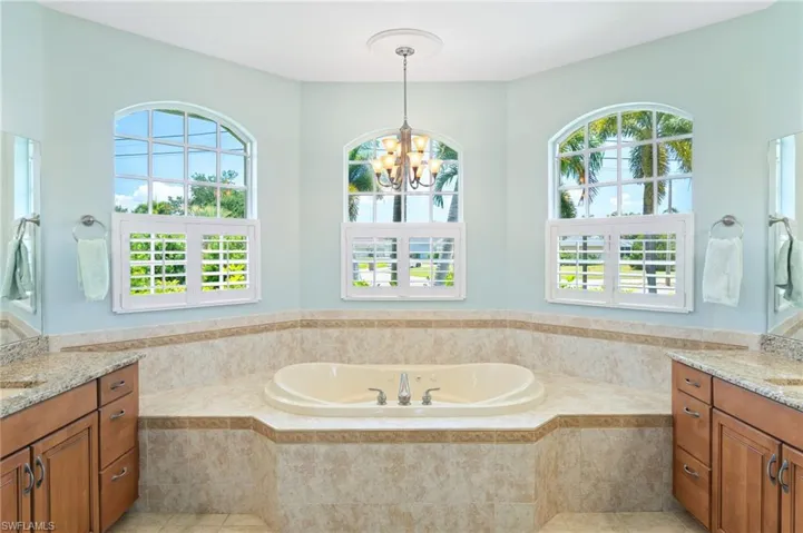 2506 Retunda Pkwy W, Cape Coral, Florida 33904