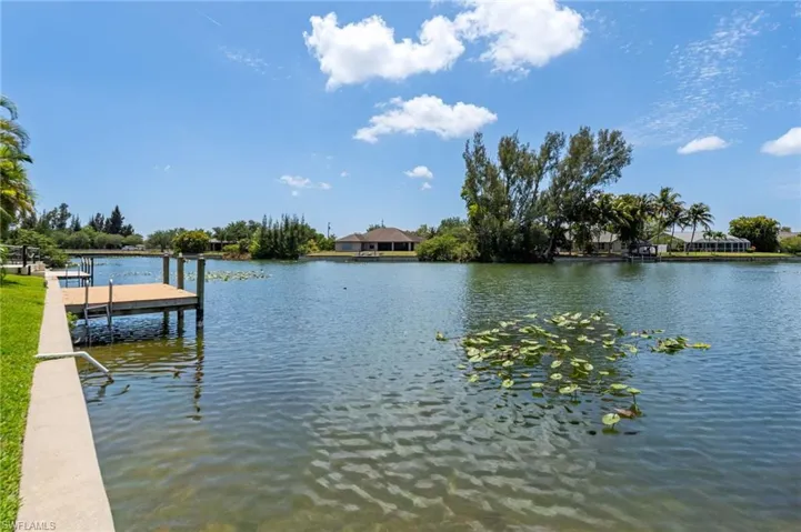 2506 Retunda Pkwy W, Cape Coral, Florida 33904