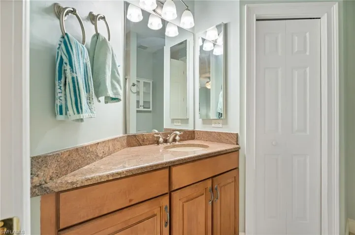 2506 Retunda Pkwy W, Cape Coral, Florida 33904