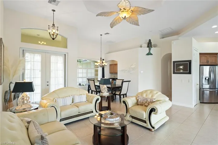 2506 Retunda Pkwy W, Cape Coral, Florida 33904