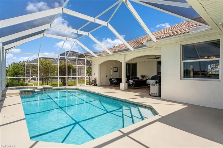 2506 Retunda Pkwy W, Cape Coral, Florida 33904