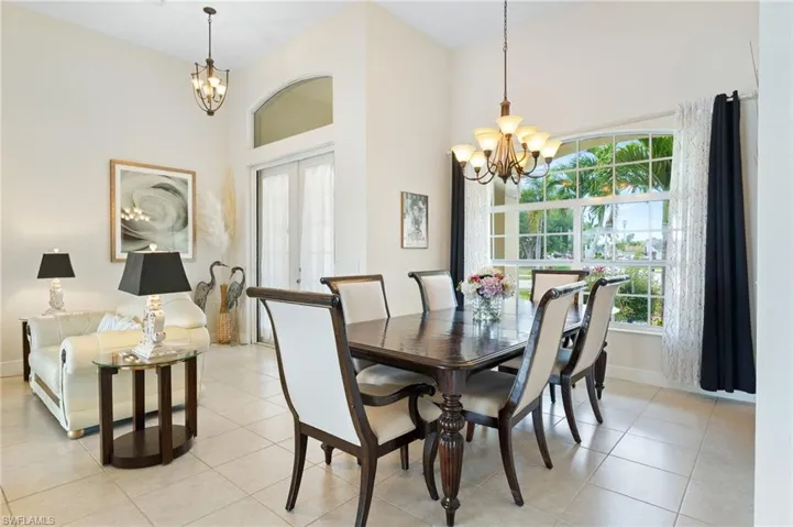 2506 Retunda Pkwy W, Cape Coral, Florida 33904