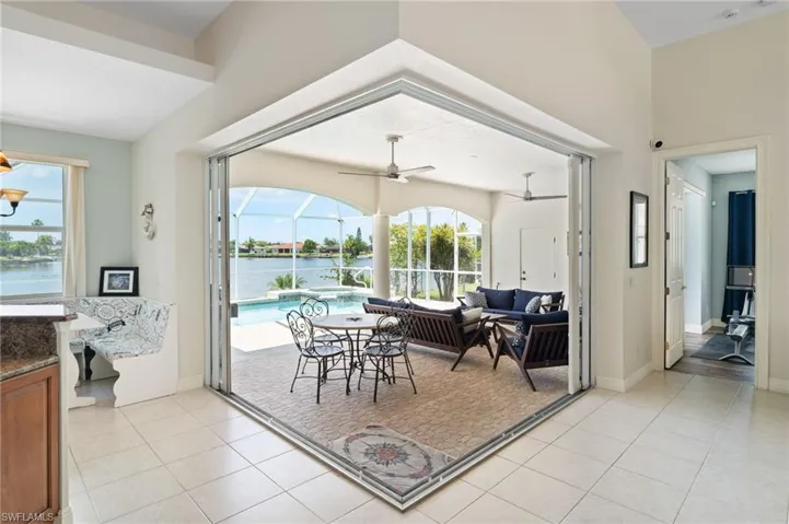2506 Retunda Pkwy W, Cape Coral, Florida 33904