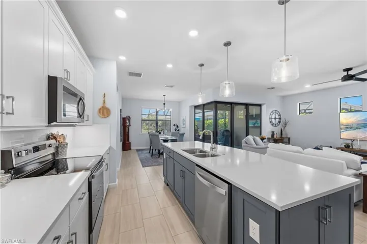 19704  The Place  BLVD, Estero, FL 33928