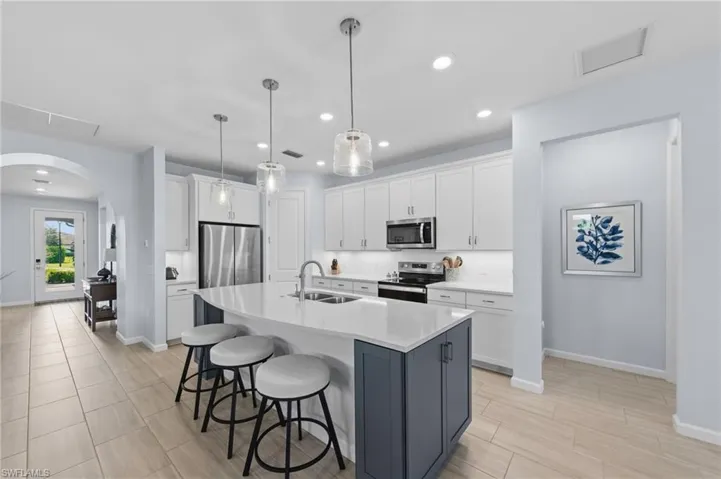 19704  The Place  BLVD, Estero, FL 33928