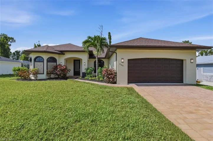 8380 Cypress Dr N, Fort Myers, Florida 33967
