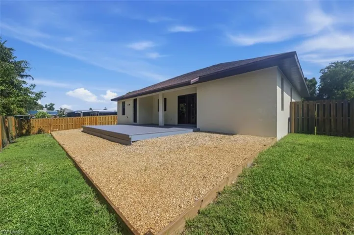 8380 Cypress Dr N, Fort Myers, Florida 33967