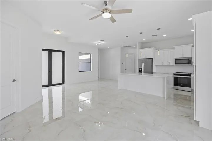 2604 5th St Sw, Lehigh Acres Fl 33976