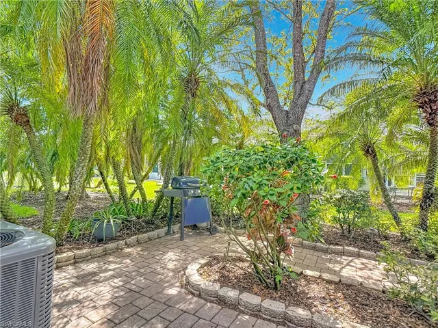 20941  Calle Cristal  LN, North Fort Myers, FL 33917