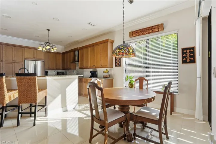 13843  Luna  DR, Naples, FL 34109