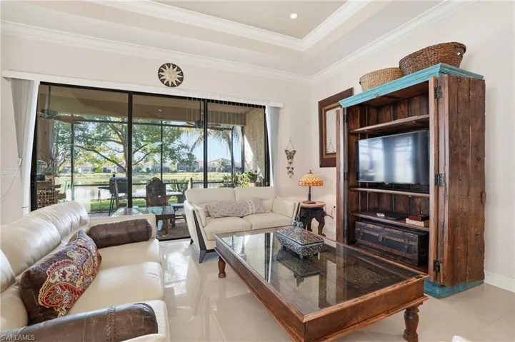 13843  Luna  DR, Naples, FL 34109