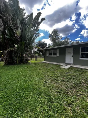 4145 Saums Dr, North Fort Myers, Florida 33903