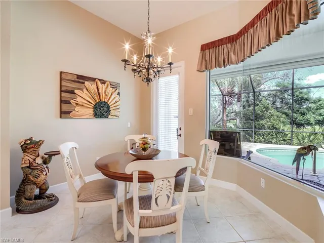 Breakfast room next to kitchen