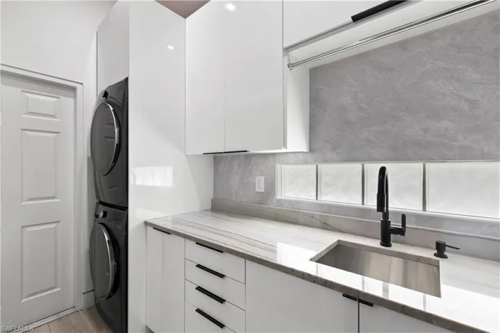 3007 Ellice Way, Naples, Florida 34119