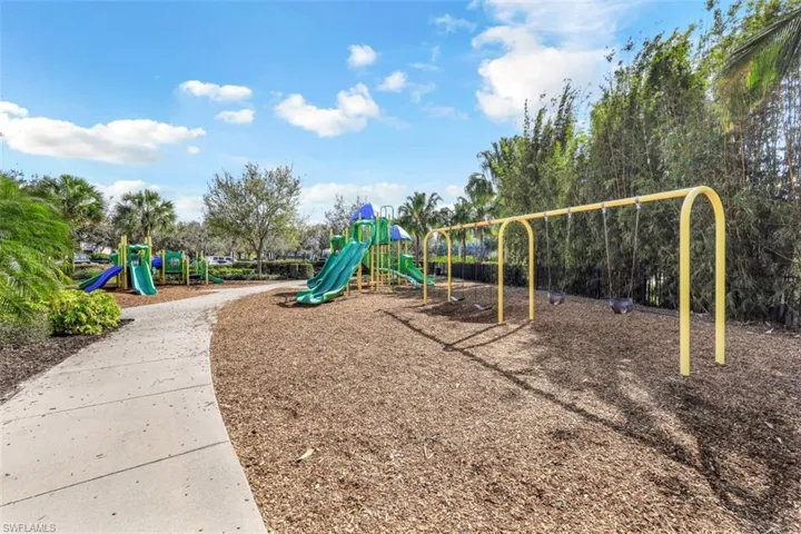 2434  Orchard  ST, Naples, FL 34120