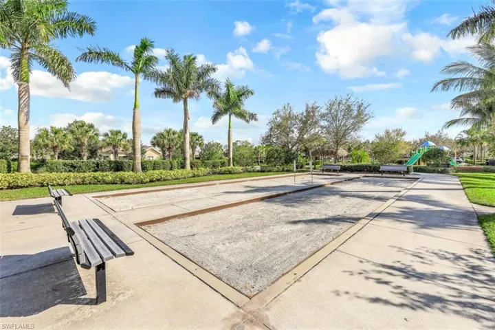 2434  Orchard  ST, Naples, FL 34120