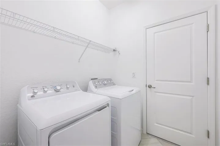 2434  Orchard  ST, Naples, FL 34120