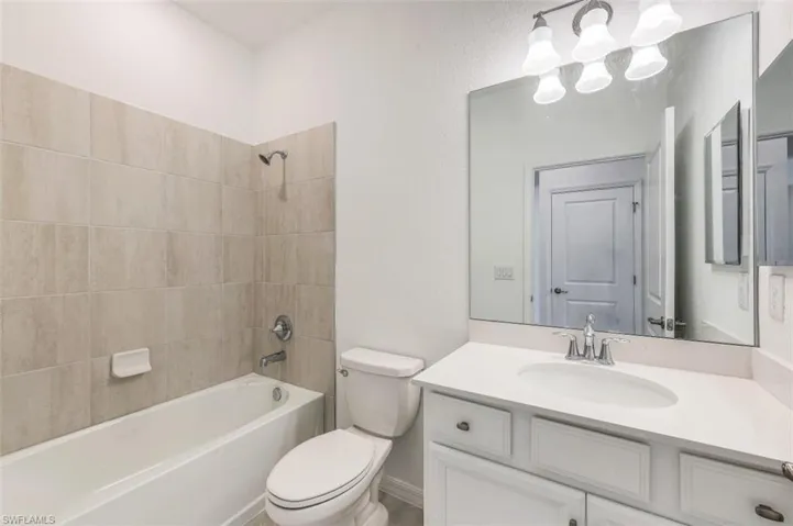2434  Orchard  ST, Naples, FL 34120