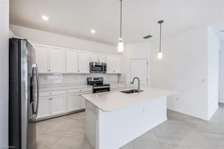 2434  Orchard  ST, Naples, FL 34120