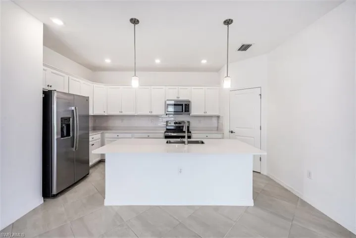2434  Orchard  ST, Naples, FL 34120