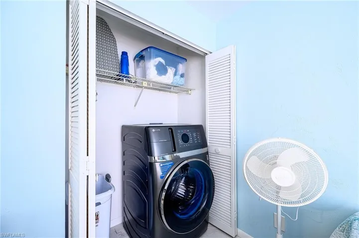 Laundry room with washer / dryer