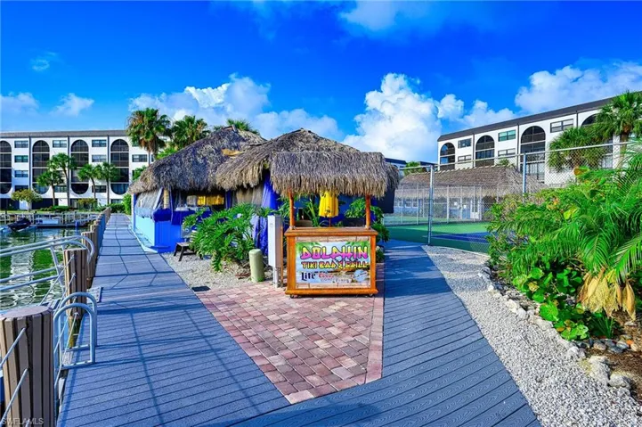 View of home's community