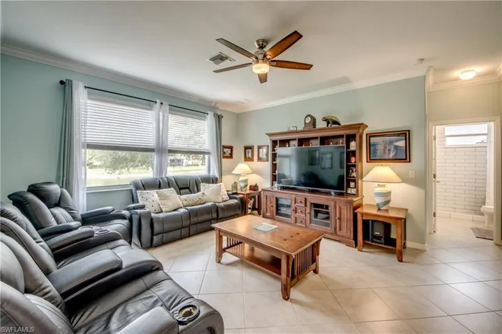 3613  Valle Santa  CIR, Cape Coral, FL 33909
