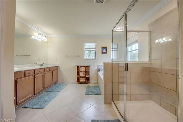 3613  Valle Santa  CIR, Cape Coral, FL 33909