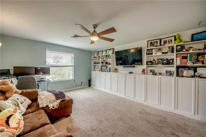 3613  Valle Santa  CIR, Cape Coral, FL 33909