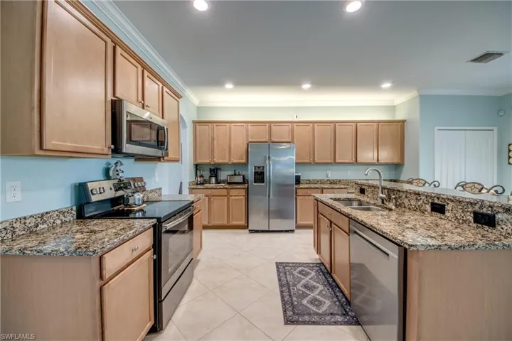 3613  Valle Santa  CIR, Cape Coral, FL 33909