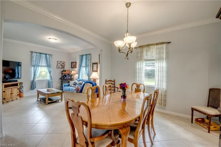 3613  Valle Santa  CIR, Cape Coral, FL 33909