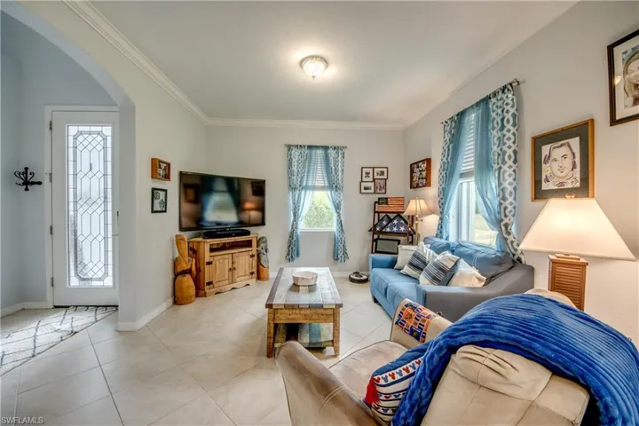 3613  Valle Santa  CIR, Cape Coral, FL 33909