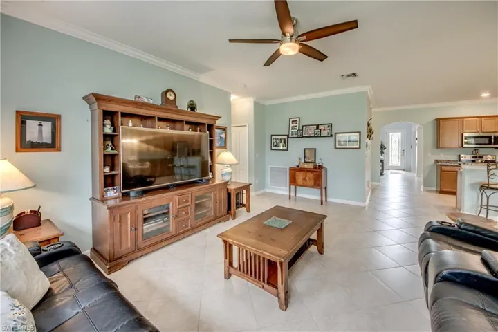 3613  Valle Santa  CIR, Cape Coral, FL 33909