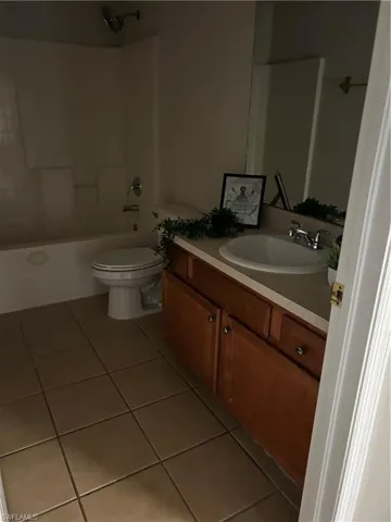 1427 Ne 8th Pl, Cape Coral, Florida 33909