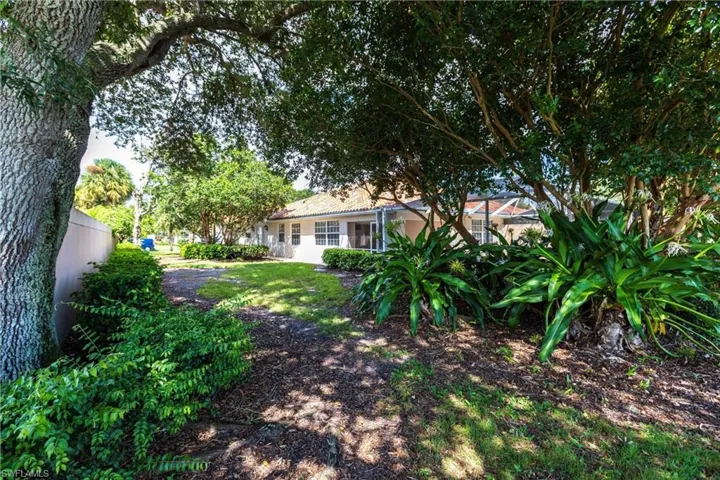 3671  El Segundo  CT, Naples, FL 34109