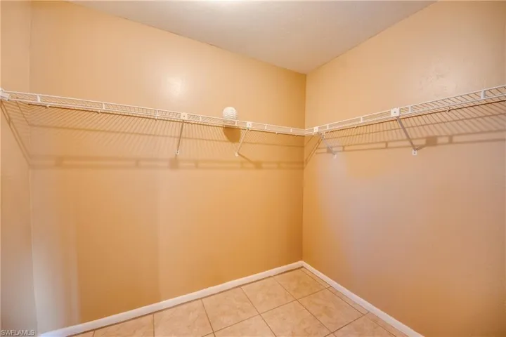 Walk in closet