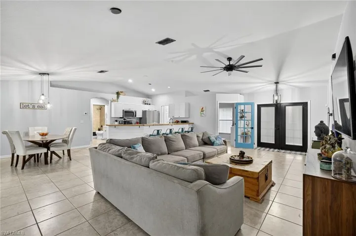 324 SW 7th  CT, Cape Coral, FL 33991