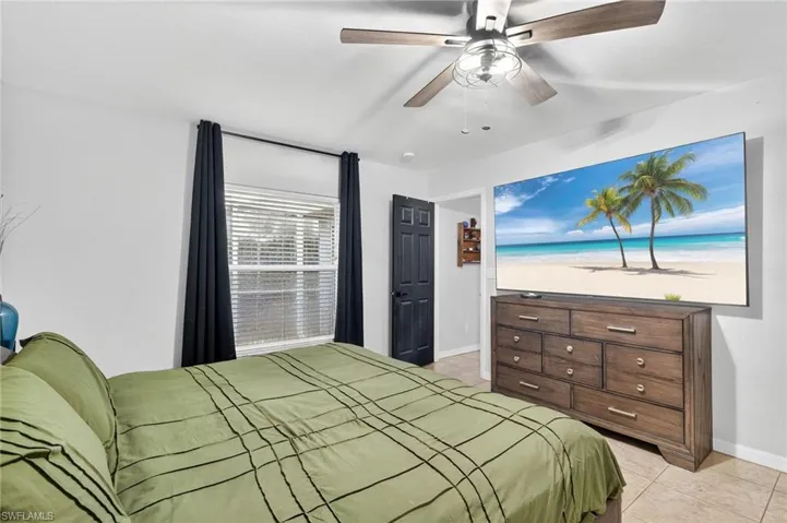 324 SW 7th  CT, Cape Coral, FL 33991