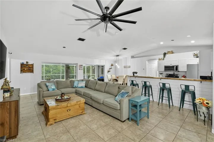 324 SW 7th  CT, Cape Coral, FL 33991