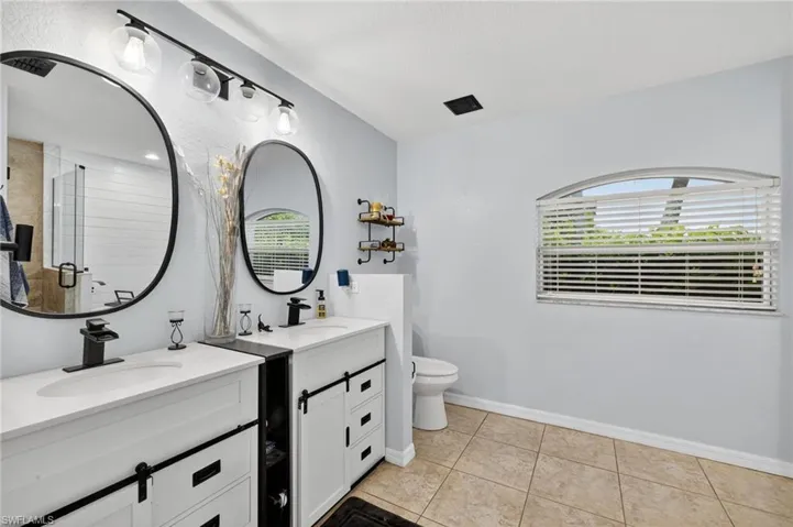 324 SW 7th  CT, Cape Coral, FL 33991