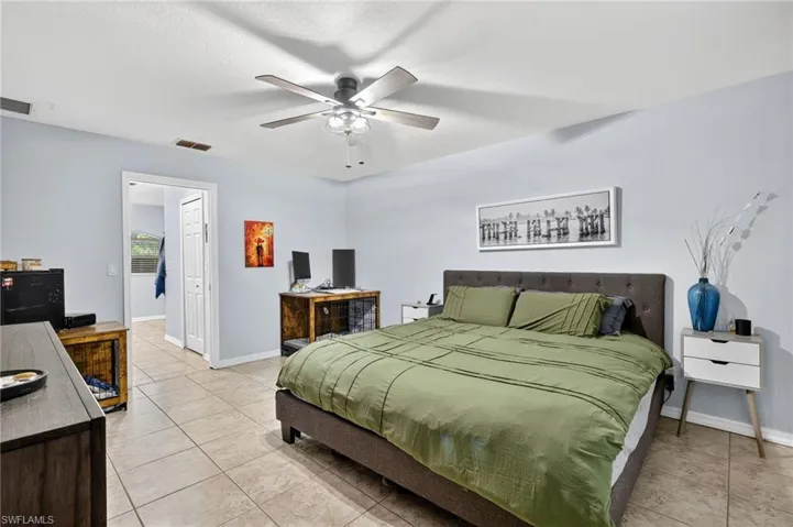 324 SW 7th  CT, Cape Coral, FL 33991