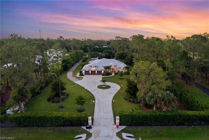 5737 Hidden Oaks Ln, Naples, Florida 34119