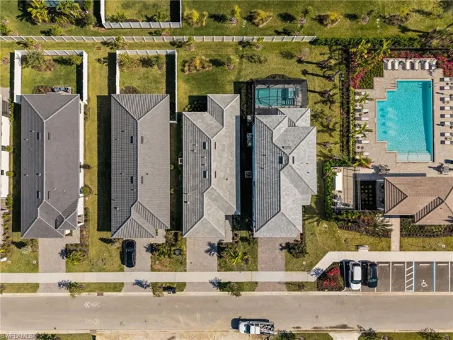 Bird's eye view of a pool area