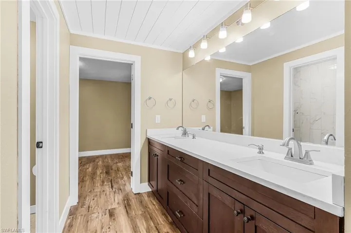 13520  Island  RD, Fort Myers, FL 33905