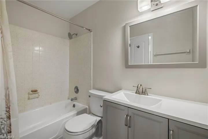 3300 Royal Canadian Trce 3, Fort Myers, Florida 33907