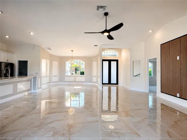 1118 SE 16th  TER, Cape Coral, FL 33990